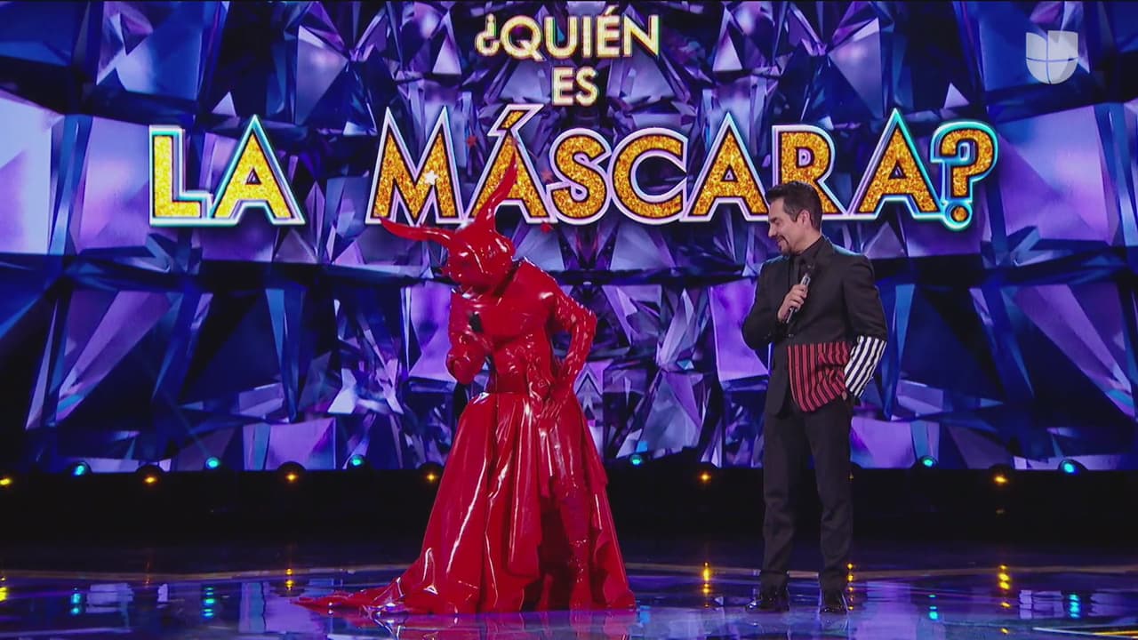 Los pasos de baile de los concursantes son los más aplaudidos y que más sonrisas arrancan en la audiencia, tal como lo vemos en este contoneo de caderas de Conejo.