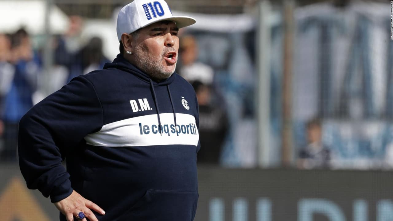 La renovación de Maradona con Gimnasia pende de un hilo