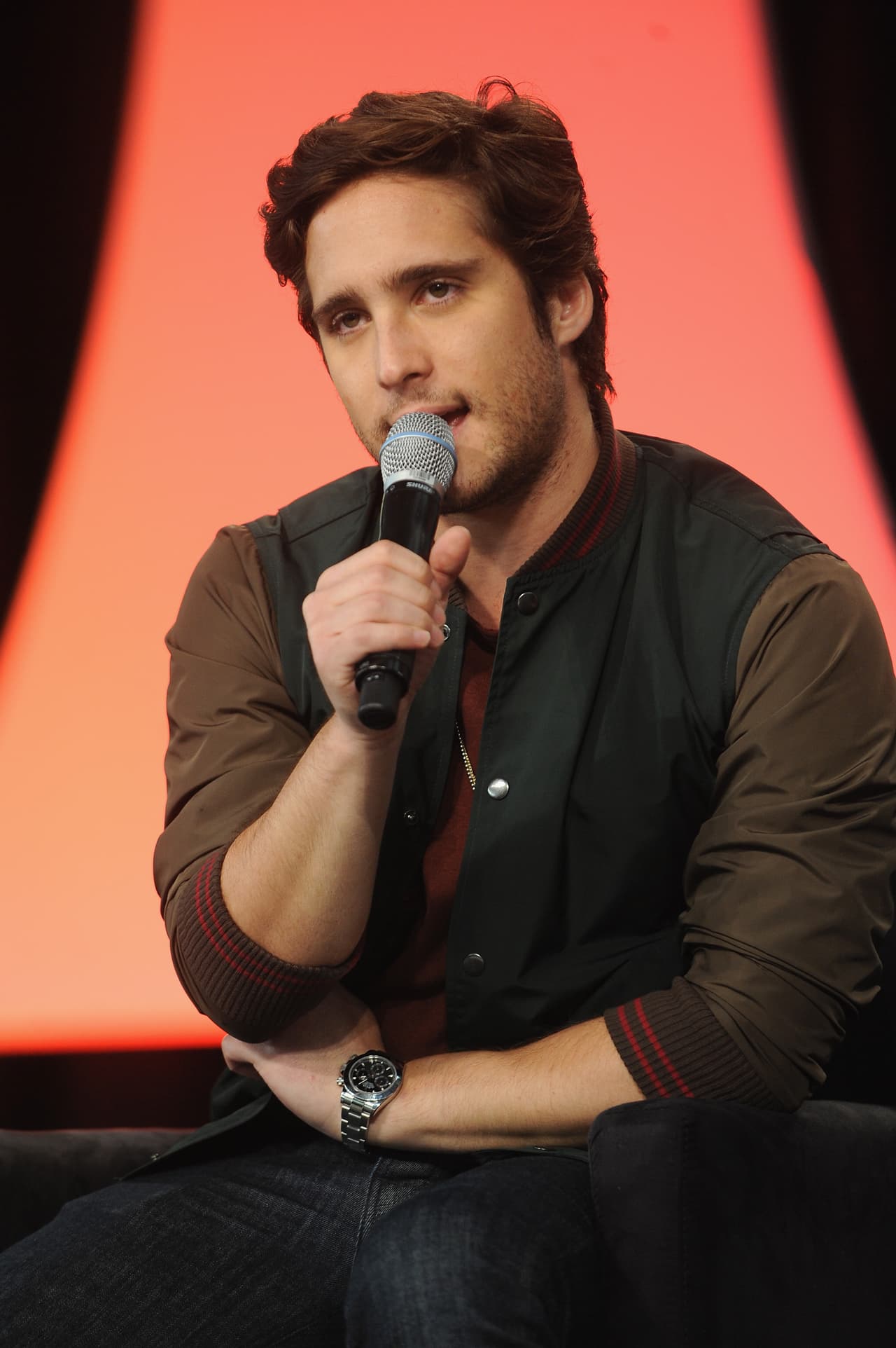 Por otra parte, el 13 octubre asistieron a la apertura de la tienda de lentes MYKITA en la Ciudad de México, donde se mostraron muy cariñosos ante las cámaras.