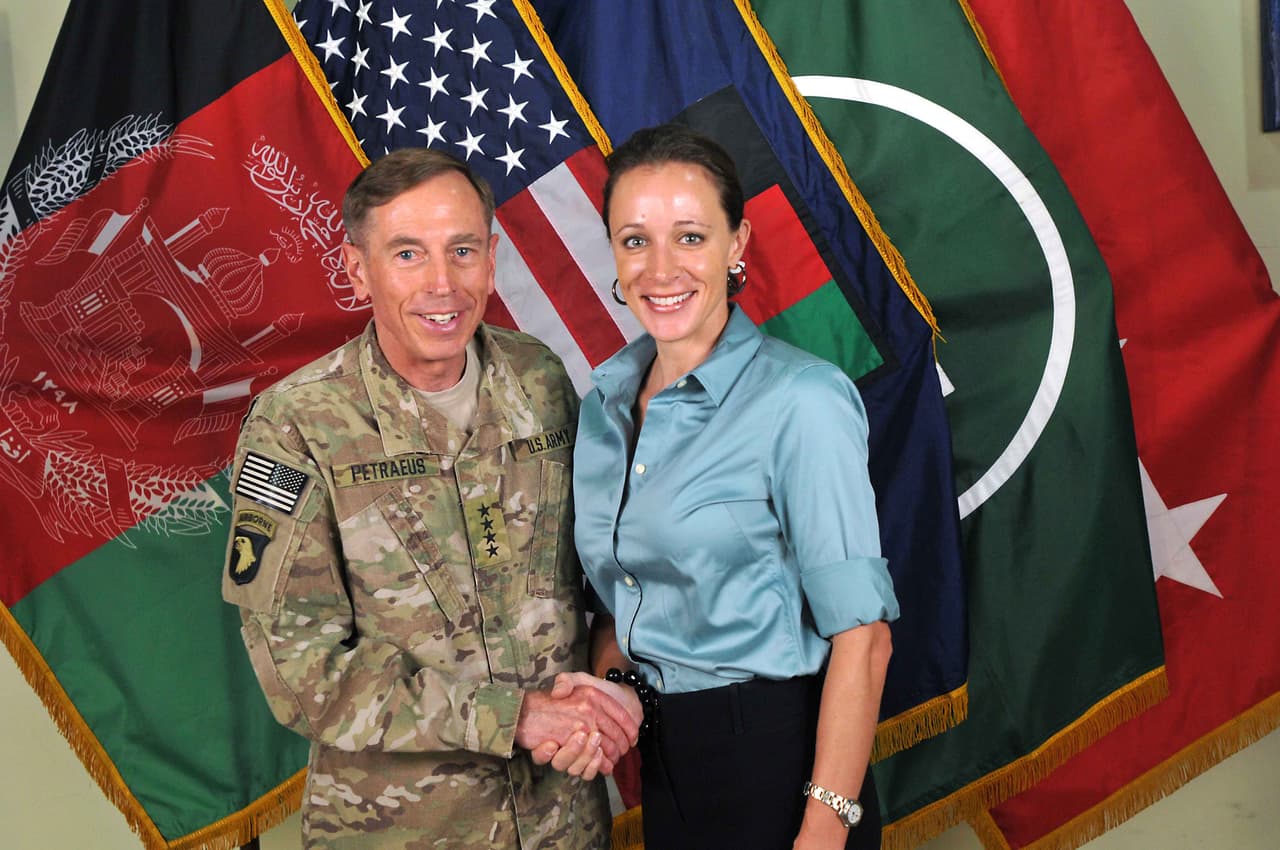 David Petraeus y Paula Broadwell.
