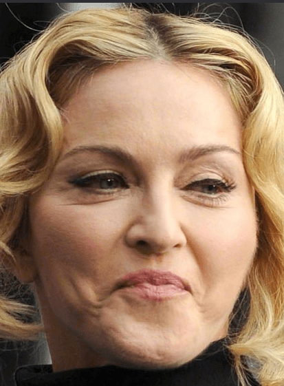 Hoy, a los 59 años, la Reina del Pop sigue reinventándose tanto física como musicalmente.