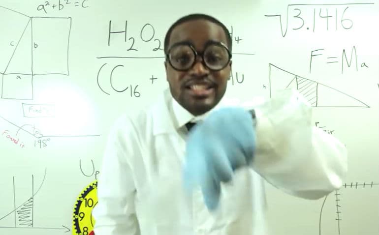 Video de bienvenida: maestro de Chicago recibe a sus alumnos con un rap muy especial