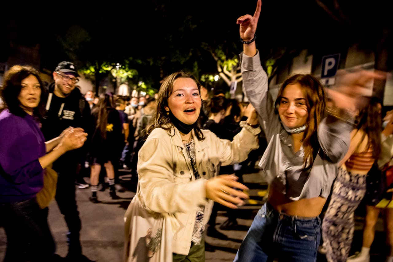 España fue uno de los países más castigados por el covid. 
<a href="https://www.univision.com/noticias/salud/mapa-actualizado-del-coronavirus-cifras-de-casos-confirmados-y-fallecidos">Puedes consultar nuestro mapa actualizado de coronavirus en Estados Unidos y el mundo aquí. </a>