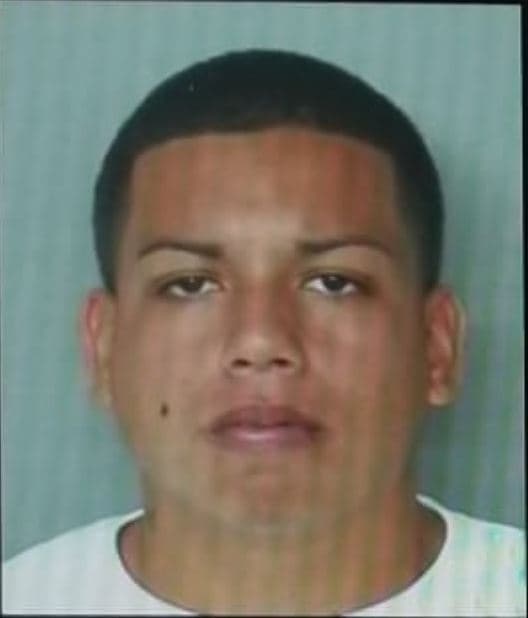 <b>Jefred Irizarry Ortiz </b>es acusado de asesinar a un sujeto en un residencial público de Mayagüez. Tiene una fianza de $1 millón y enfrenta cargos por asesinato y ley de armas