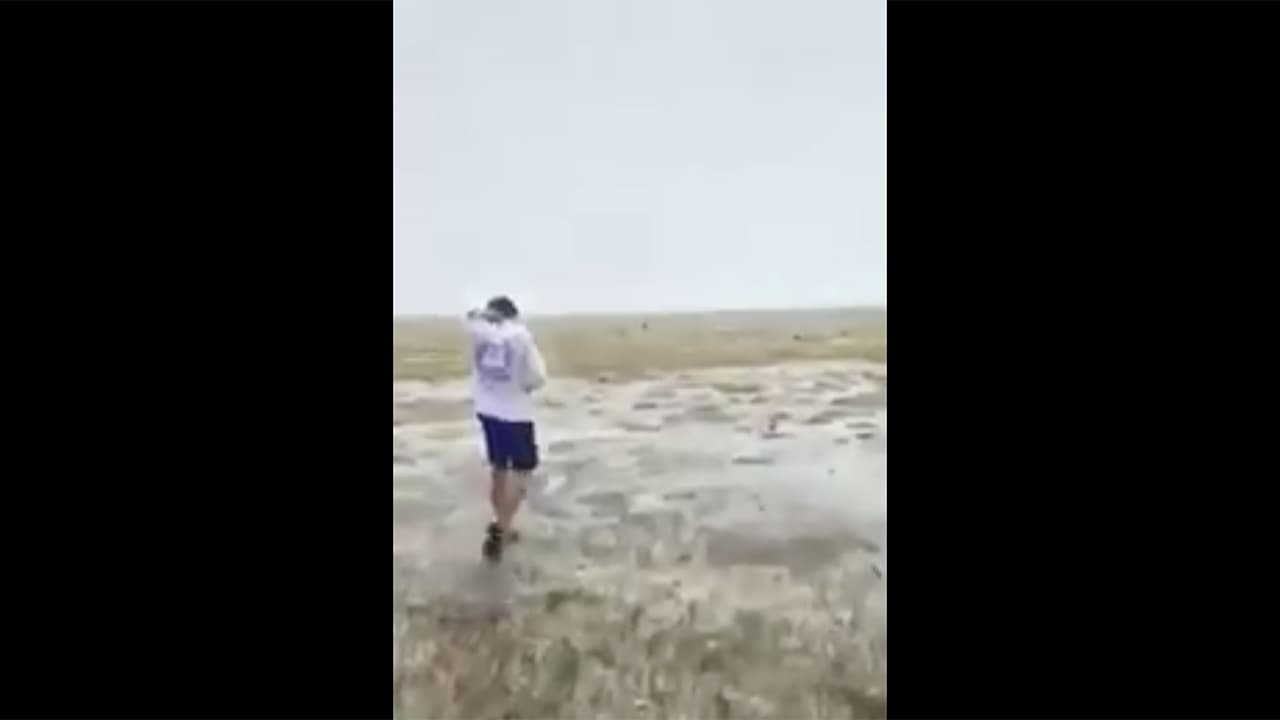 Video muestra cómo el mar desapareció en una playa tras el paso del huracán Irma