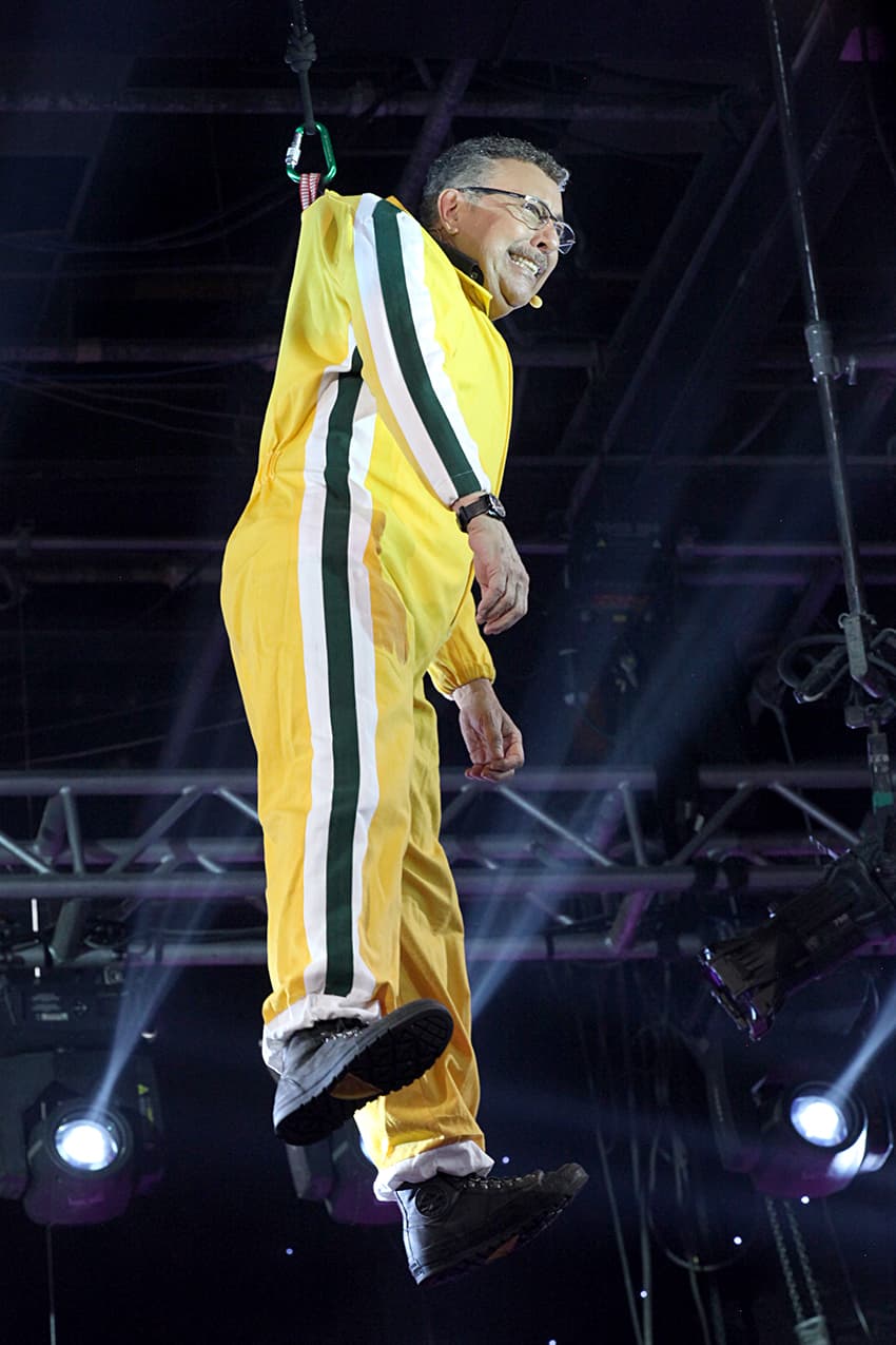 El final del show estaba a la vuelta de la esquina. Pero antes nos tocó disfrutar el juego 'Pajaritos a volar', en el que jugaron Fernando, Paul y Ricardo. El veterano comediante fue el primero en salir volando cuando se equivocó de nombre de telenovela.
