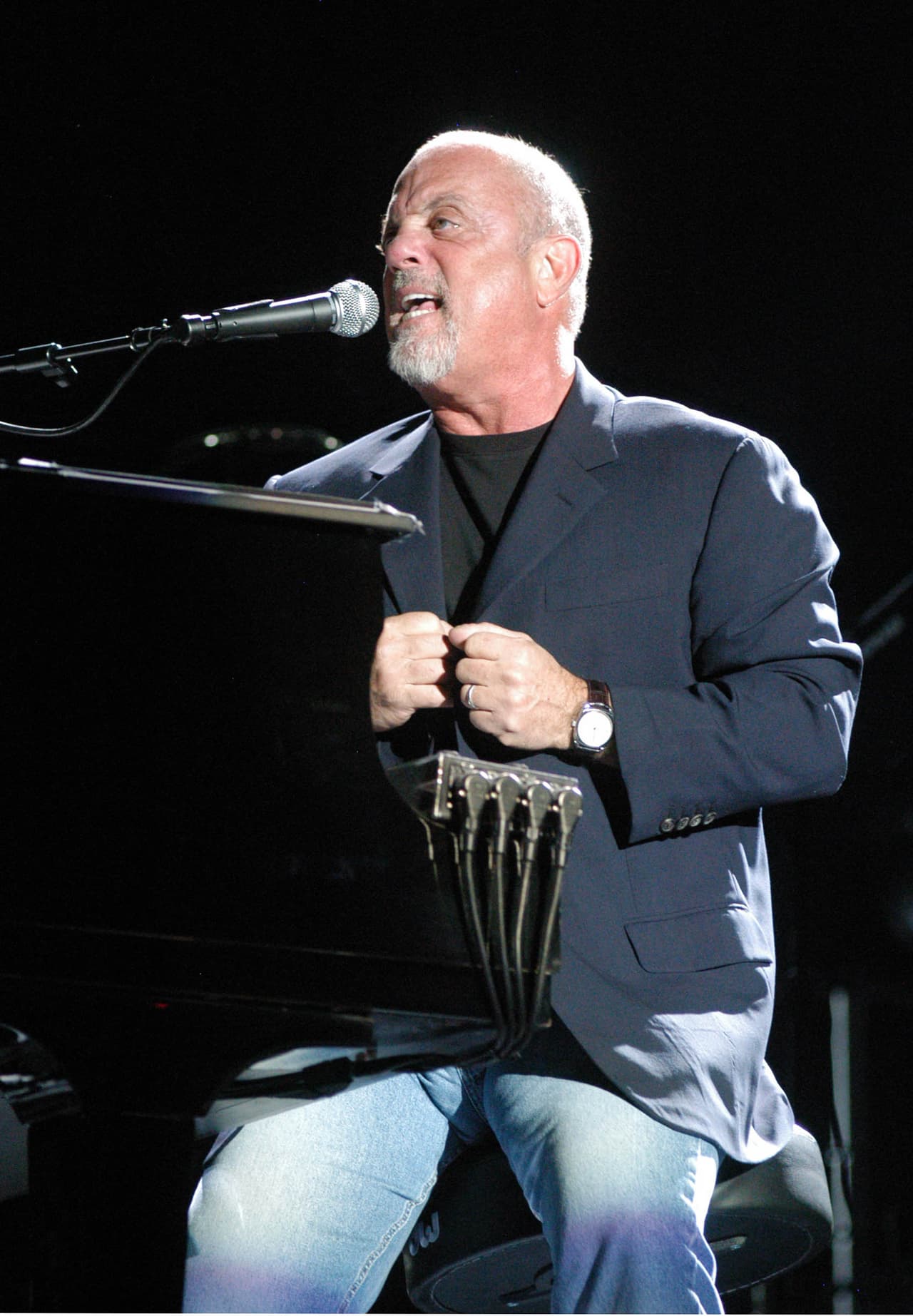 El cantante 
<b>Billy Joel </b>se enteró en 1989, durante una auditoría, que su manager
<b> Fran Weber</b> se había apropiado de más de 20 millones de dólares que le pertenecían, con los que avaló préstamos personales y pérdidas de otros negocios que tenía.