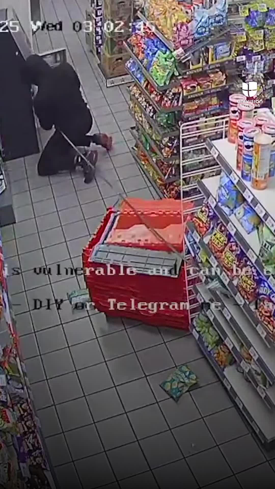 Como de película: enganchan un cajero automático a una camioneta robada y se lo llevan