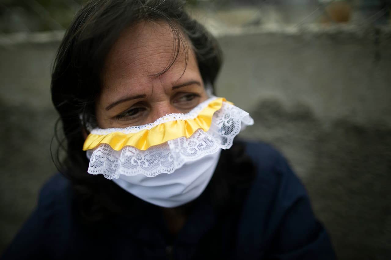 Oficiales de salud de California aclaran si una mascarilla casera te protege del coronavirus