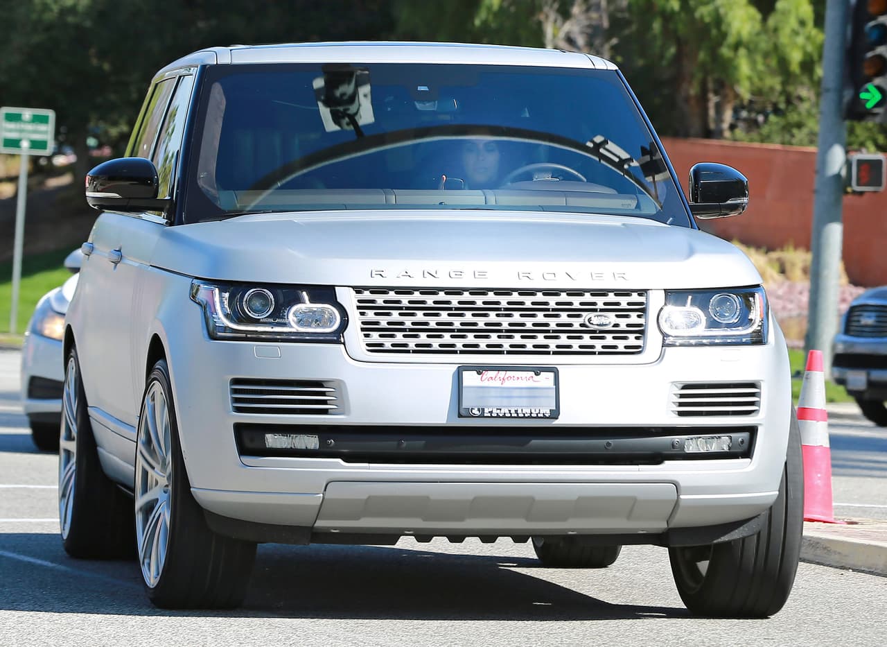 Kim violó las reglas de tránsito.