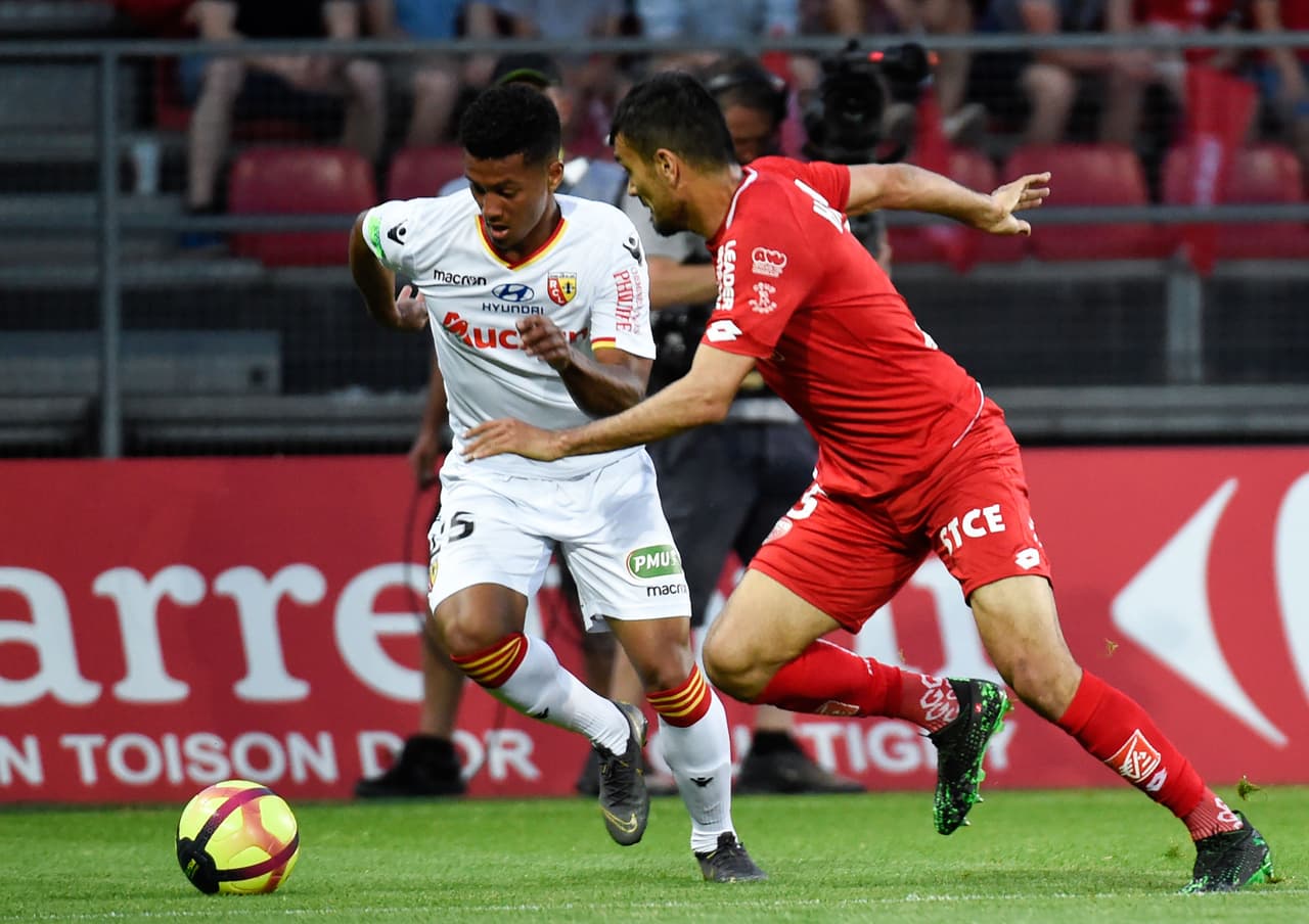 En fotos: Dijon sobrevive al reto ante el Lens y se queda en la Ligue 1