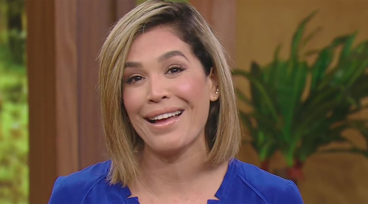 Michaella, la más pequeña de su familia, cumple 10 años este lunes y nuestra conductora le dedicó unas tiernas palabras en televisión.