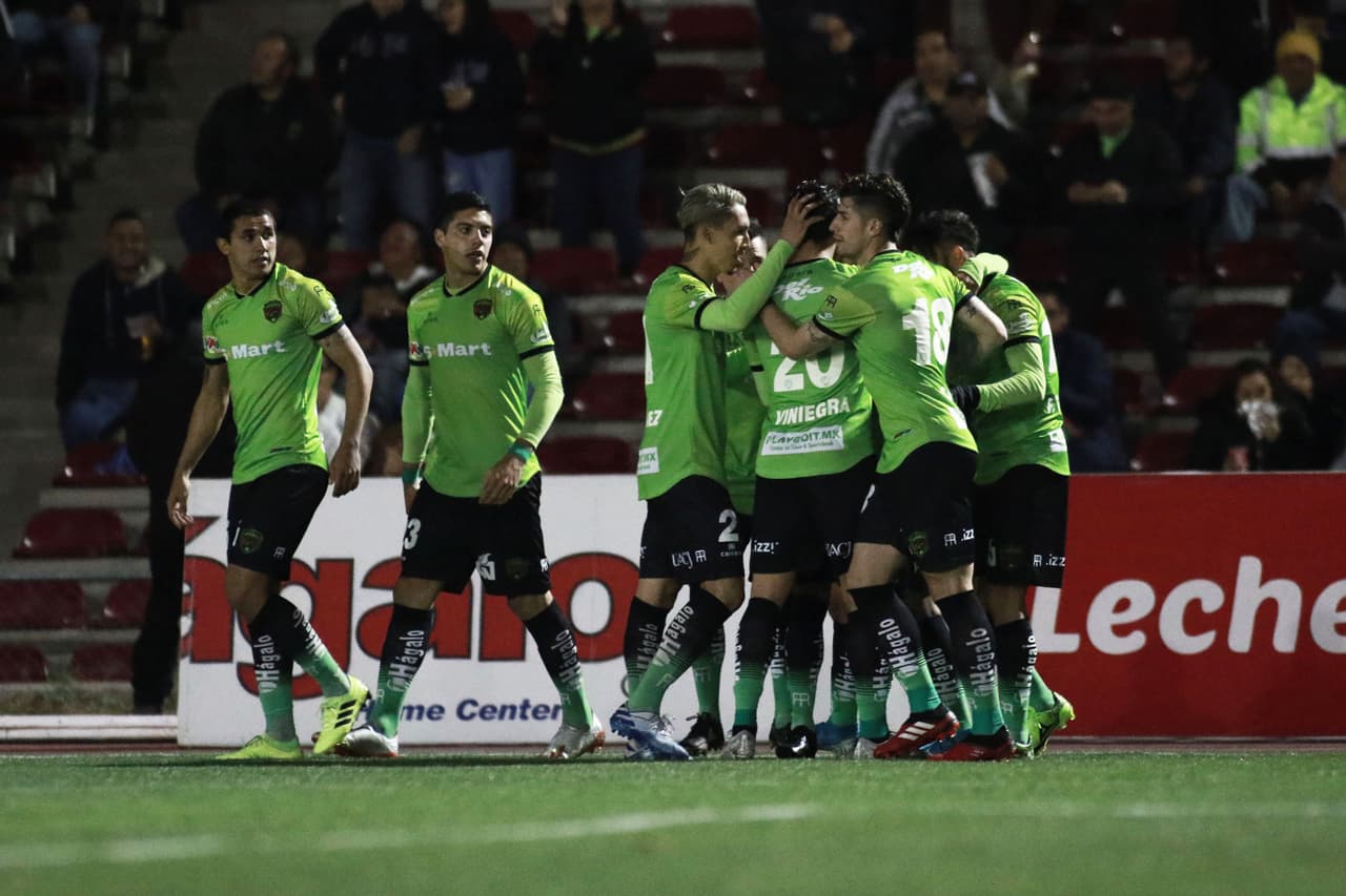Bastaron diez minutos de juego para que Flavio Santos pusiera a Juárez al frente en el marcador.