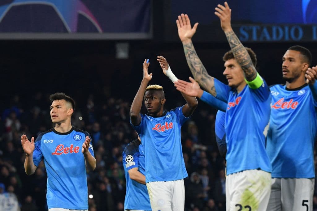 El Napoli abrirá su estadio para ver duelo ante Udinese en pantallas gigantes
