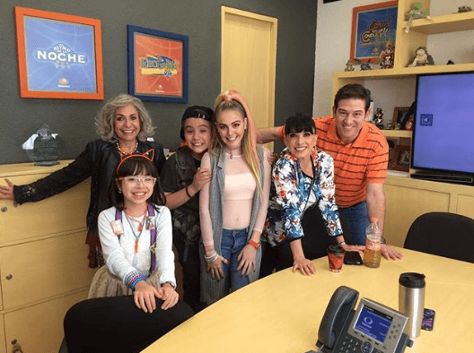 La serie 'Los González' fue producida por Pedro Ortíz de Pinedo y cuenta la divertida historia de un padre que en su desesperación por no tener trabajo decide abrir un canal de videos de bromas realizadas con cámaras escondidas.