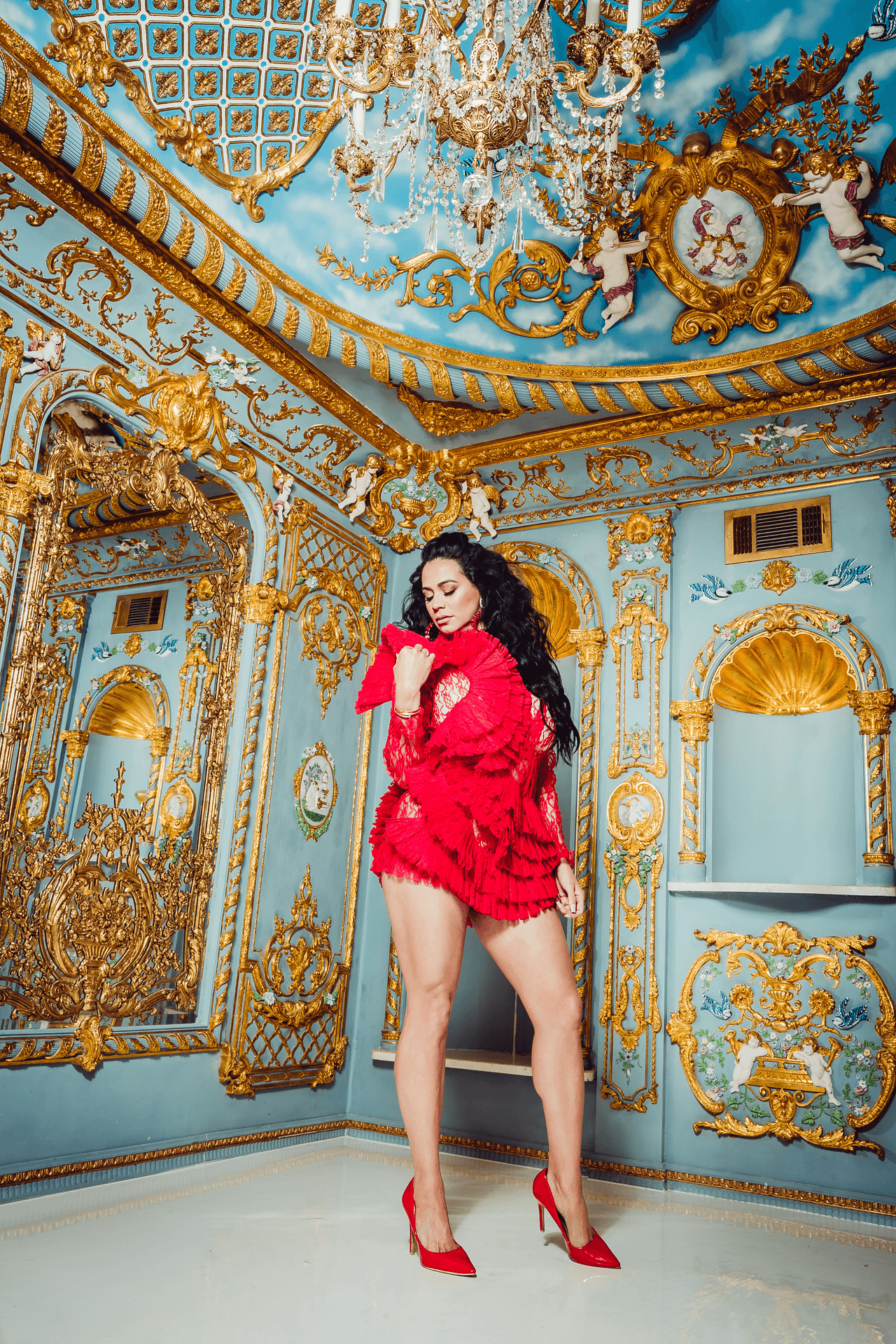 Además, reconoce sentirse bendecida y conocer la responsabilidad que viene con ser una influencer.