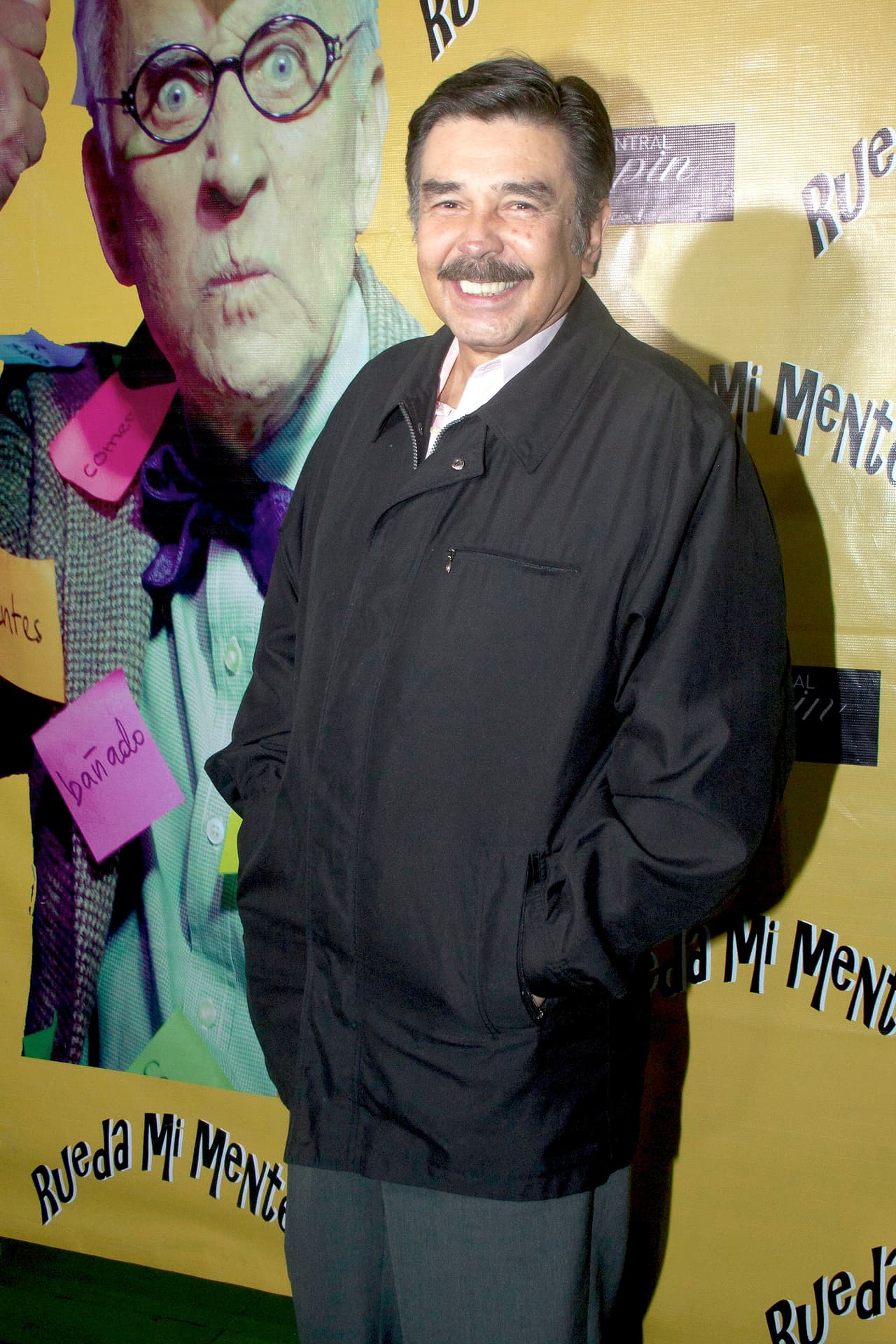 "Alguien me preguntó en una de esas entrevistas '¿qué le hubiera usted dicho a José José si hubiera tenido oportunidad de hablar con él antes de que pasara su deceso?' y yo dije 'pues a veces hay que decirle a la gente 
<b><a href="https://www.univision.com/shows/despierta-america/jorge-ortiz-de-pinedo-recordo-esa-ultima-vez-que-vio-a-jose-jose-en-el-hospital-donde-eran-atendidos-por-el-cancer-video" target="_blank">'te quiero'</a></b>".