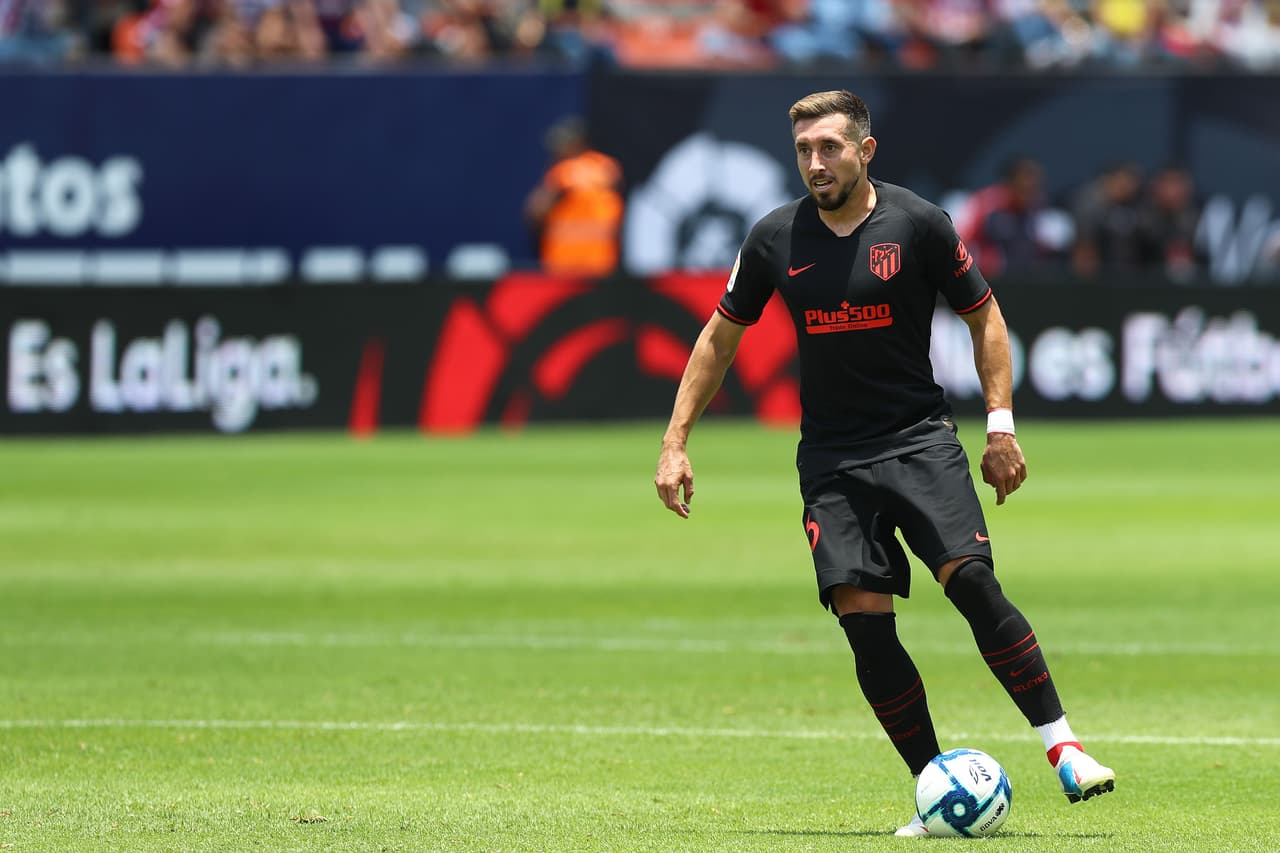 También con puntuación de 82 se encuentra Héctor Herrera, nuevo elemento del Atlético de Madrid.