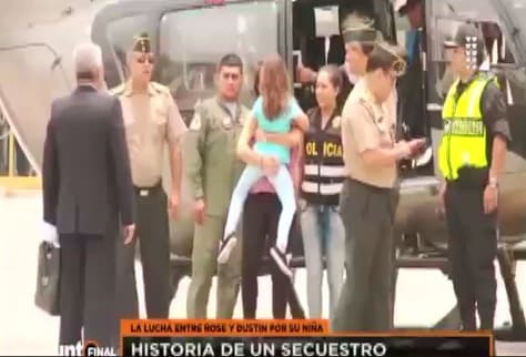 Rose Chacón se reencuentra con su hija, que estaba en posesión de su padre, Dustin Kent. Para el rescate y traslado de la niña en Perú se empleó equipo de policial en tierra y aéreo.