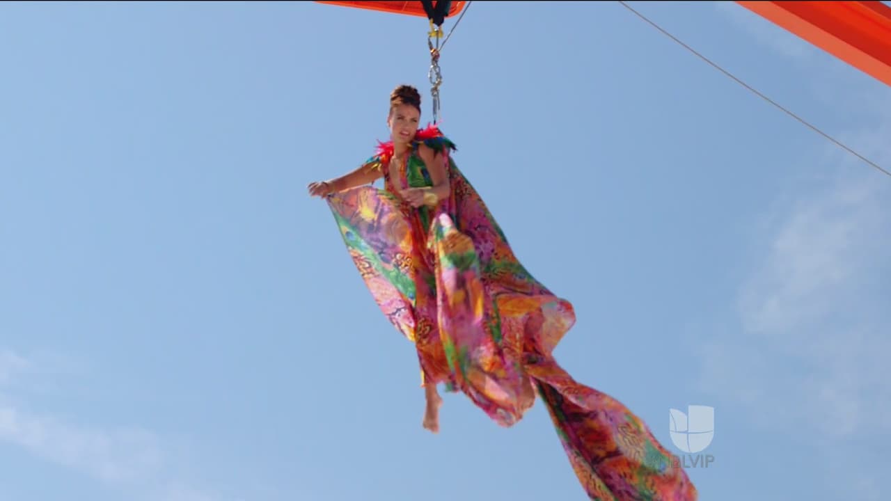 Mientras desafiaba las alturas y el viento, un pequeño desliz le hicieron pasar una mala jugada.