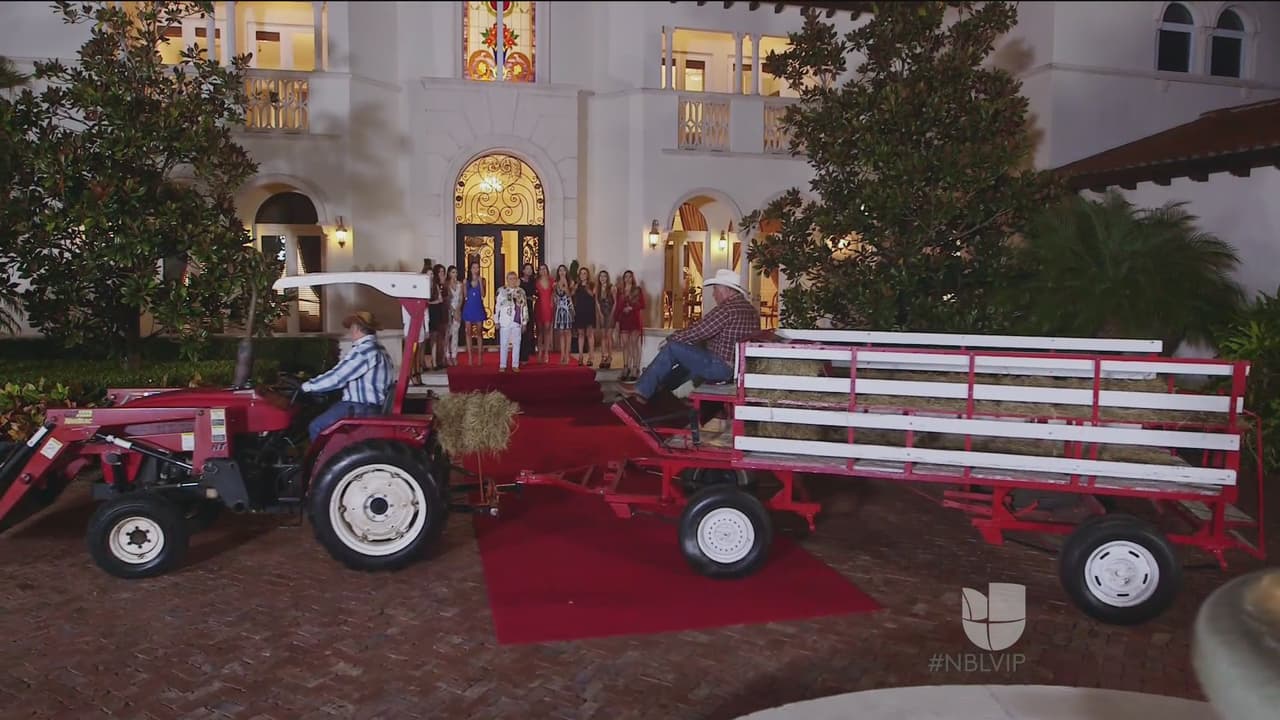 Sigan chicas, el tractor las espera.