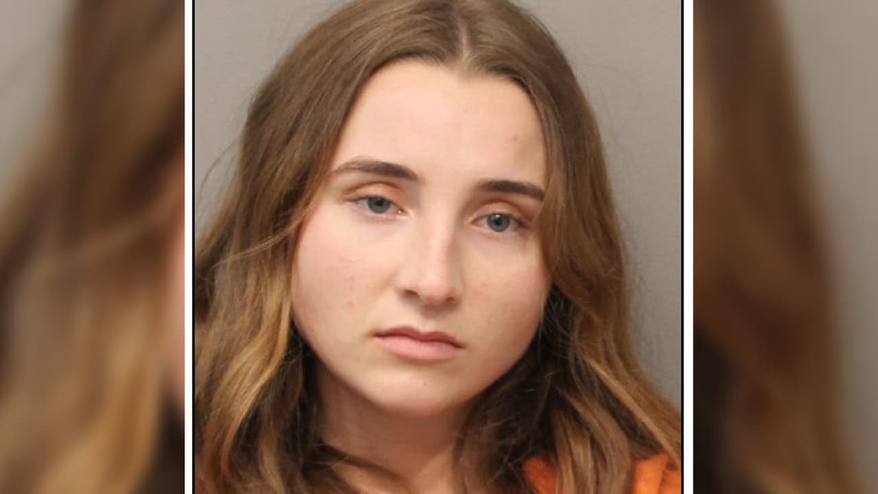 Annebelle Marie Schneiders, 20 años.