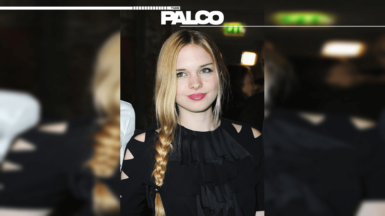 Stella Banderas, hija de Melanie Griffith, inicia en el modelaje | La joven de 24 años es imagen de una nueva nueva campaña para ropa sustentable.