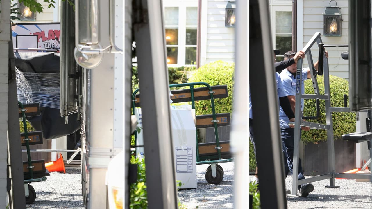 Trabajadores fueron captados subiendo muebles al camión de mudanza.