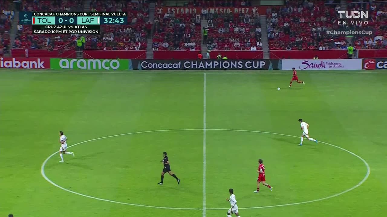 ¡TIRO ATAJADO! disparo por Paulinho.