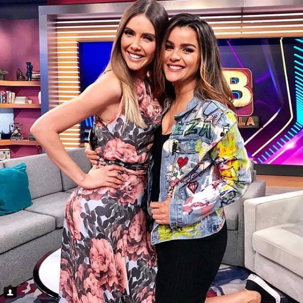 Marlene Favela es otra luminaria mexicana con la que tiene fotografía: "Con mi hermosa @marlenefavela un placer siempre verte mi bella".