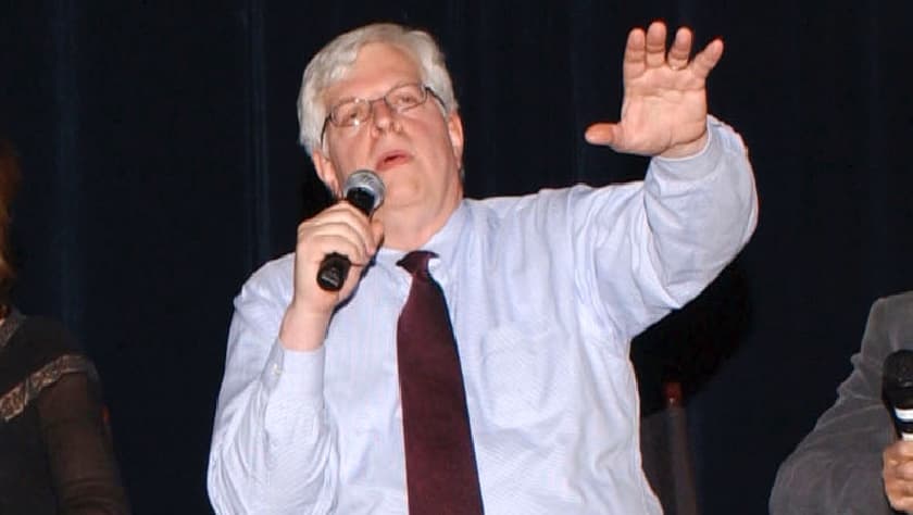 Dennis Prager, locutor de radio de 73 años, en una imagen de archivo de 2005 en Hollywood, California.