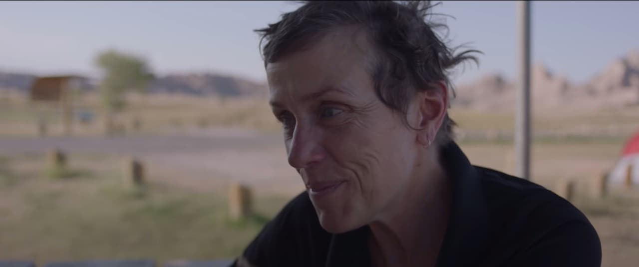 <b>'Nomadland’</b>
<br>Dirigida por Chloé Zhao, tampoco tuvo lanzamiento en China y su triunfo en el Oscar no fue mencionado en su país natal después de que el gobierno retomara un comentario de 2013 en el que la directora expresó que “China es un lugar donde hay mentiras por todas partes”.