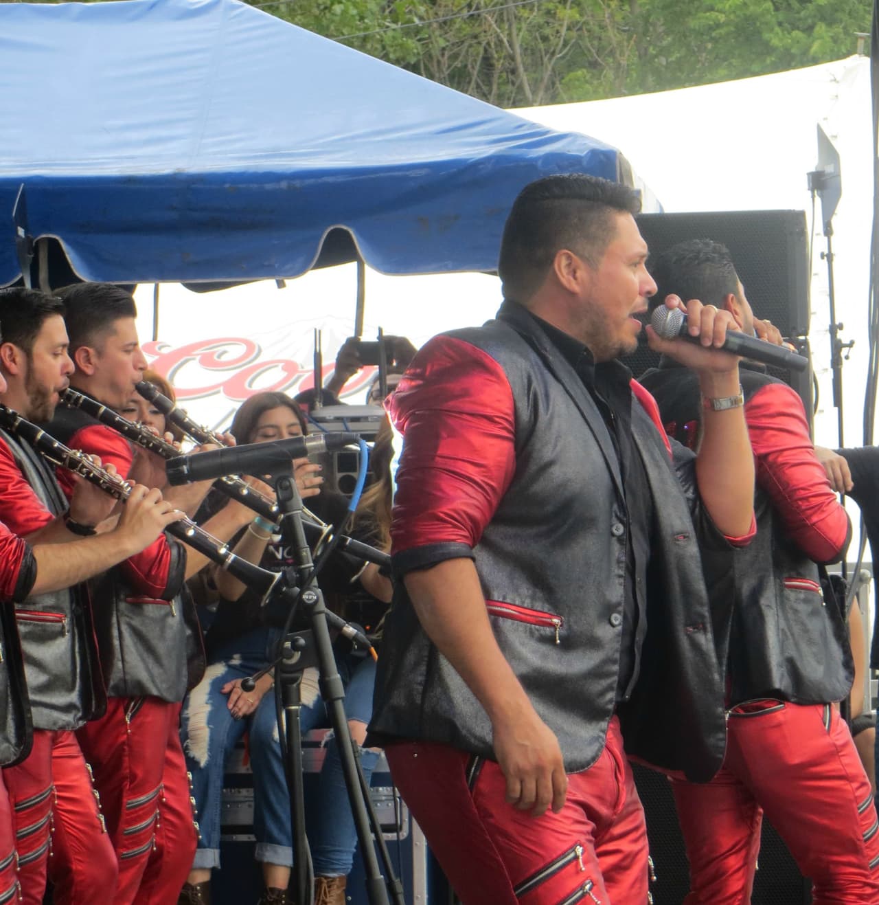 Banda MS puso a todos los asistentes de Fiestas Patrias 2015 a mover el esqueleto. Todo un deleite verlos en el escenario.