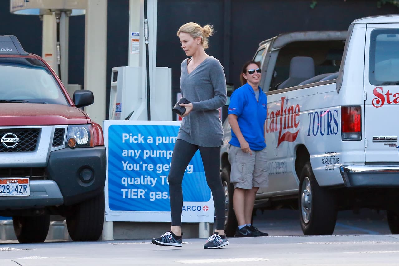 Los paparazzi captaron por primera vez a la actriz tras su ruptura amorosa.