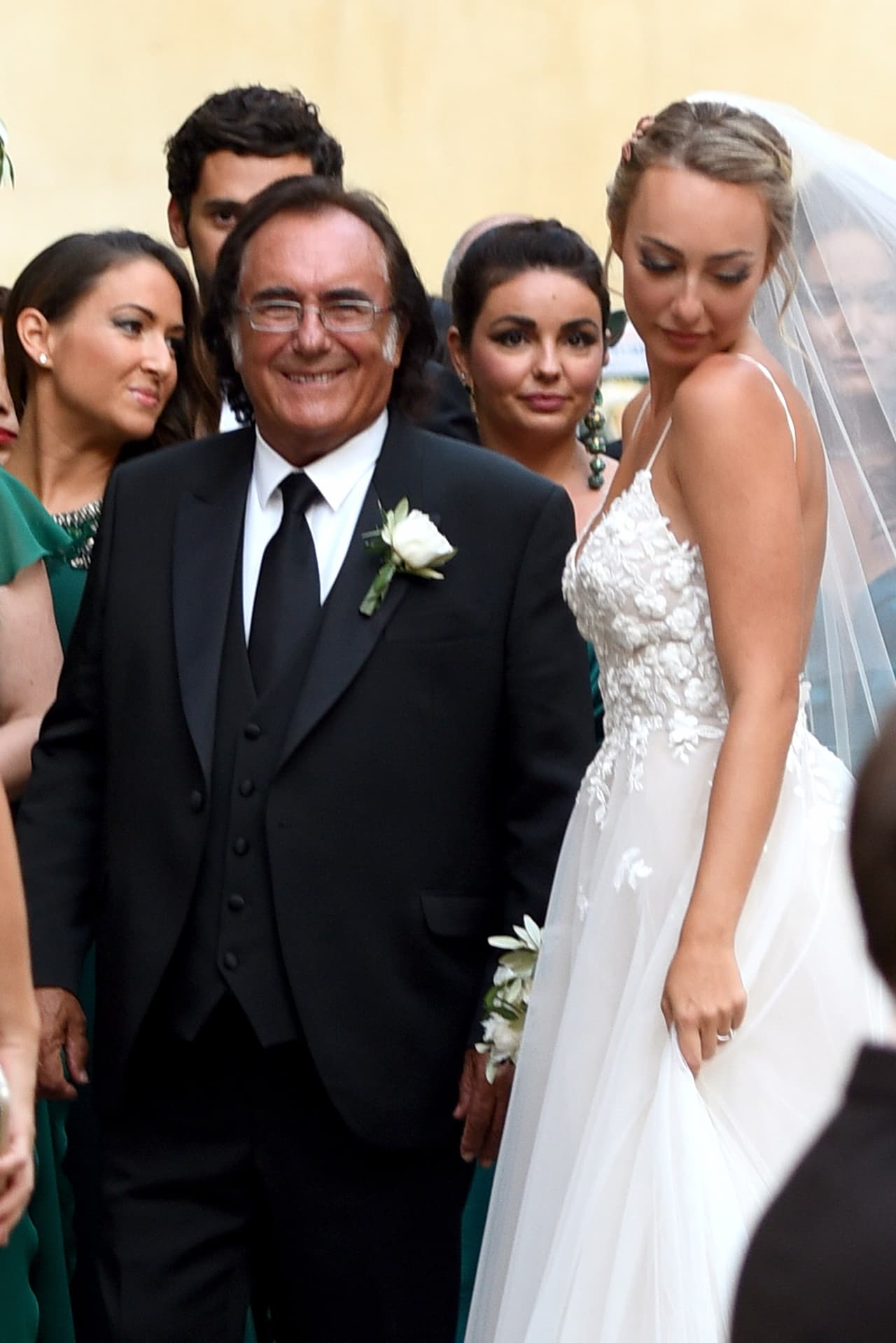 Además de Ylenia, la pareja tuvo otras tres hijas: Romina, Jasmine y Cristell (en la foto a la derecha de Al Bano).