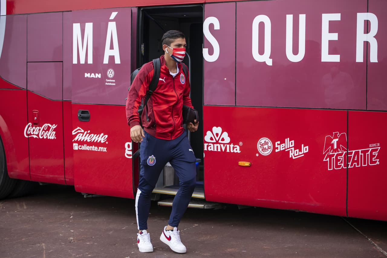 Las Chivas arribaron a Ciudad Universitaria para disputar el último partido de la Copa GNP por México en la final frente a Cruz Azul.