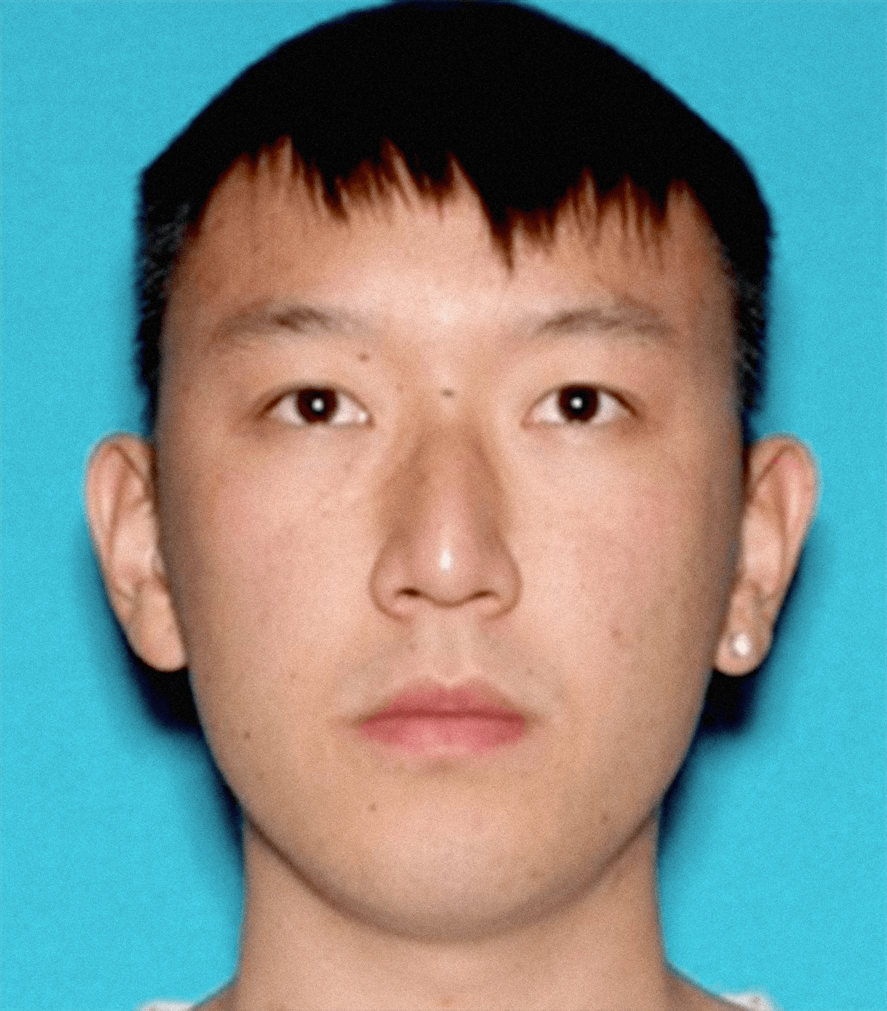 <b>Guangyao Yang</b> es buscado por su presunta participación en el secuestro de un hombre en San Gabriel, California en julio de 2018. Si posee información sobre su paradero llame al teléfono (310) 477-6565.