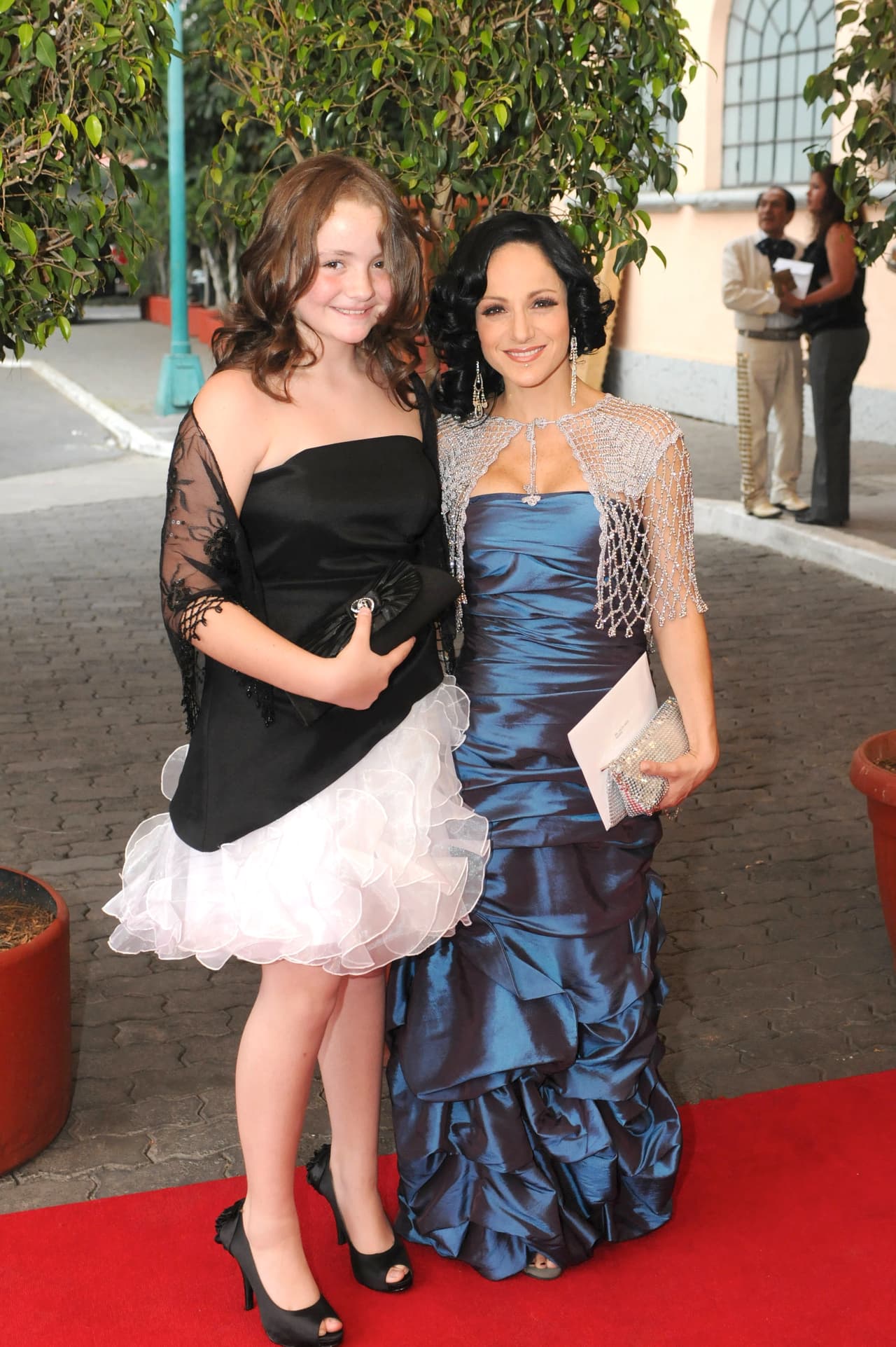 Lolita Cortés relató que su hija Dariana fue quien se preocupó más y le pidió que no dejara de tomarse los medicamentos, pero la actriz aclaró que por el momento no piensa atentar en su contra.