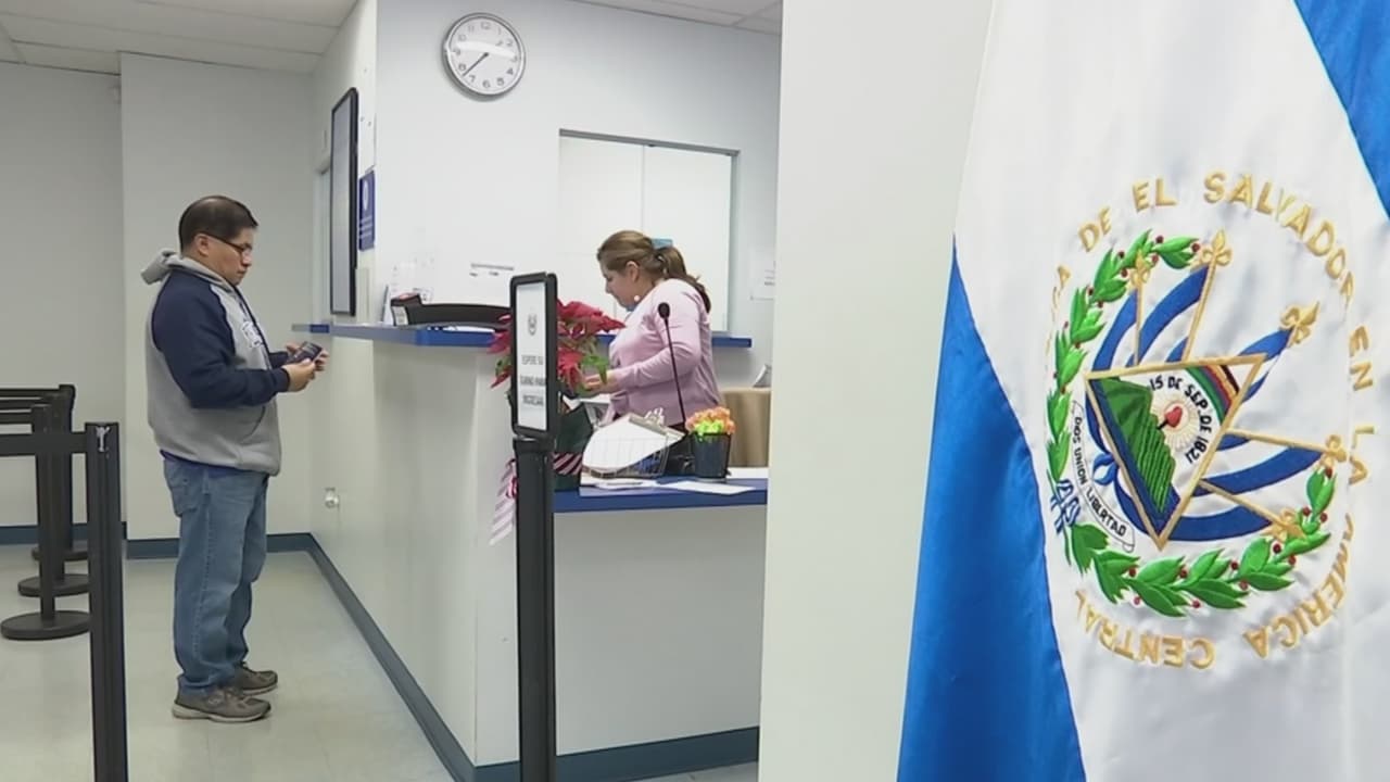 Incertidumbre y temor entre salvadoreños beneficiarios del TPS tras decisiones oficiales