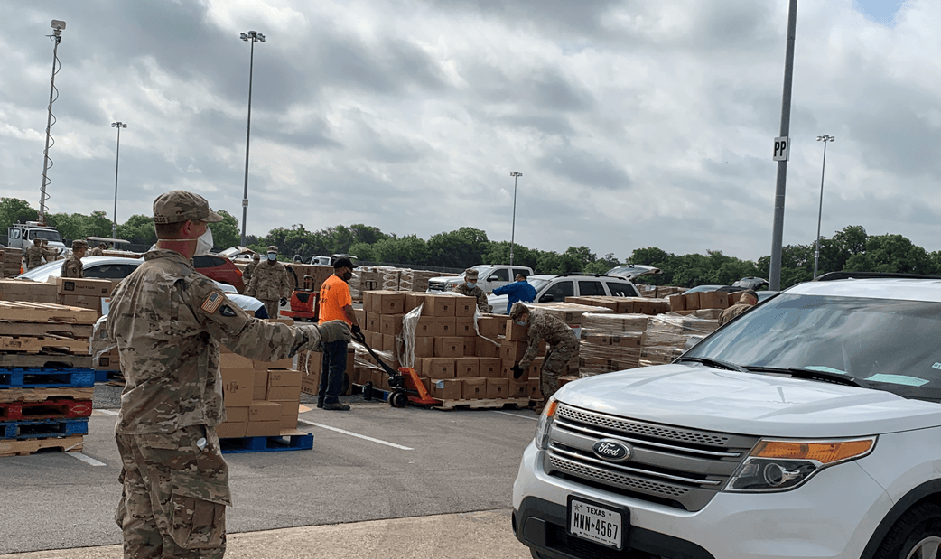 Se registraron largas filas de asistentes. 
<br>