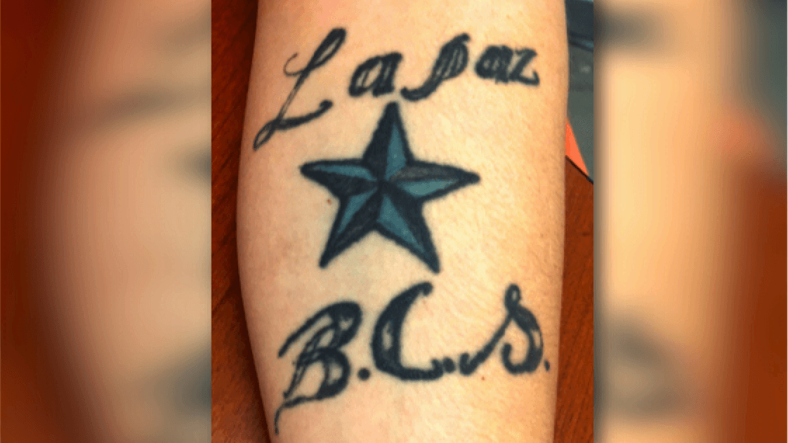 ICE vincula al 'dreamer' arrestado en Seattle con pandilleros del sur de California por tatuaje que dice 'La Paz BCS'