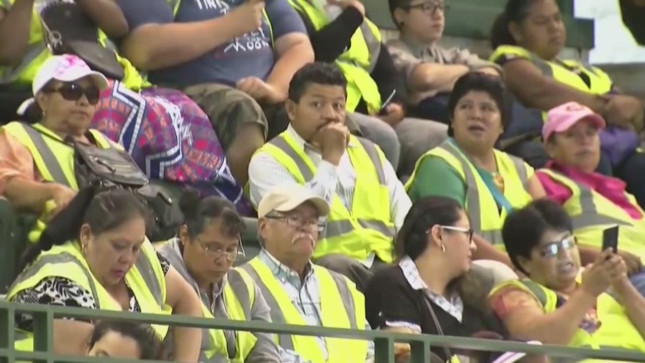 Si buscas trabajo, la iniciativa 'Camino Seguro' tiene oportunidades para este regreso a clases en Chicago