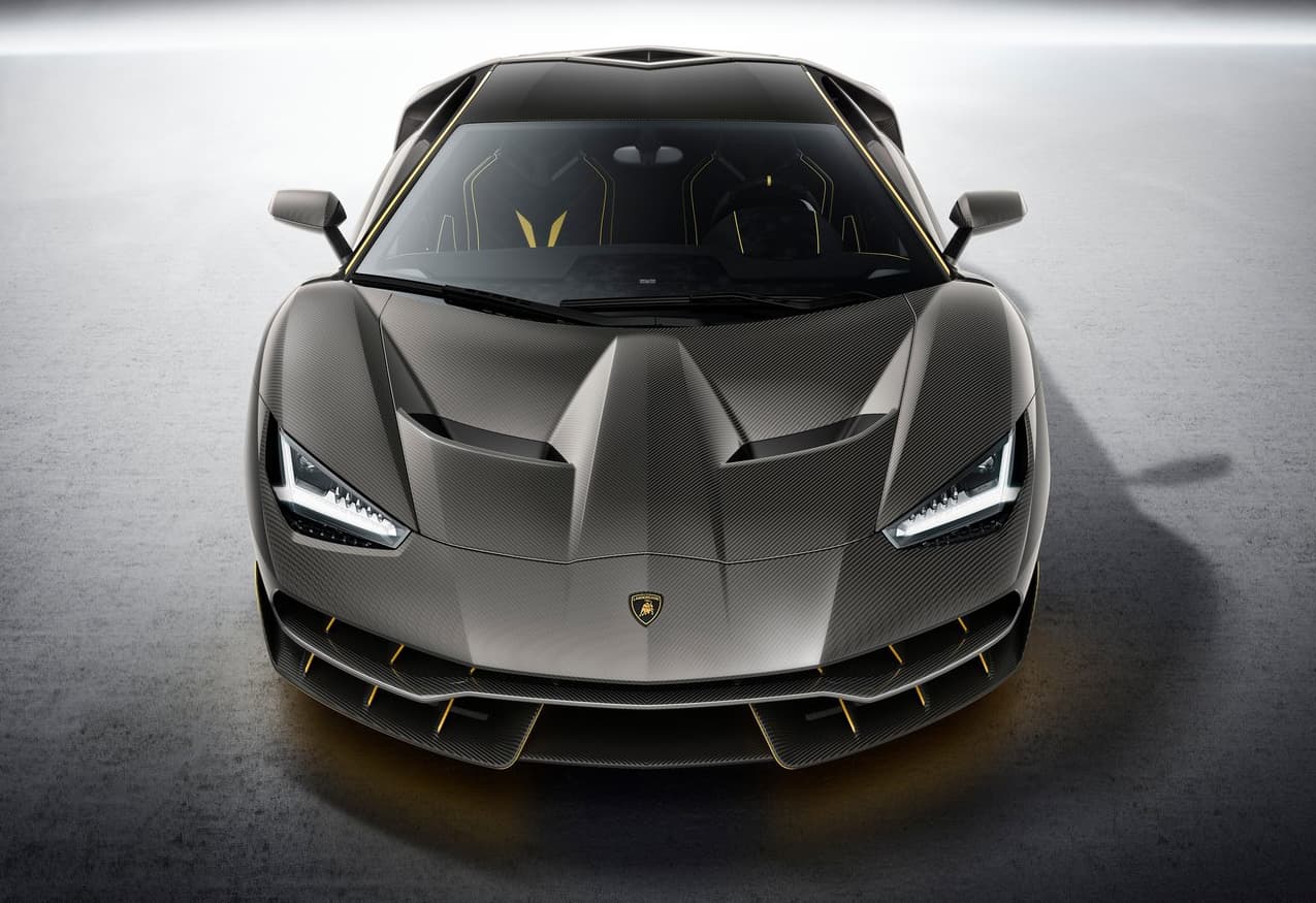 Centenario es un potente desarrollo que homenajea el centésimo aniversario del nacimiento del fundador de Lamborghini