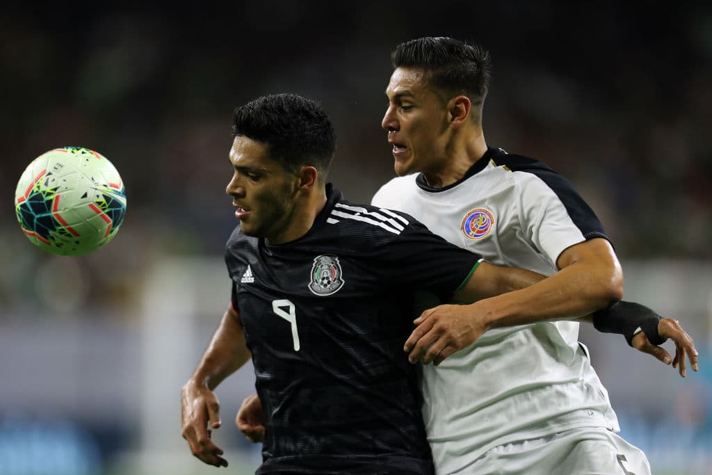 Raúl Jiménez tuvo dos opciones de gol más durante los 90 minutos reglamentarios que terminaron 1-1 y en la prórroga sintió el desgaste físico al no tener el mismo protagonismo.