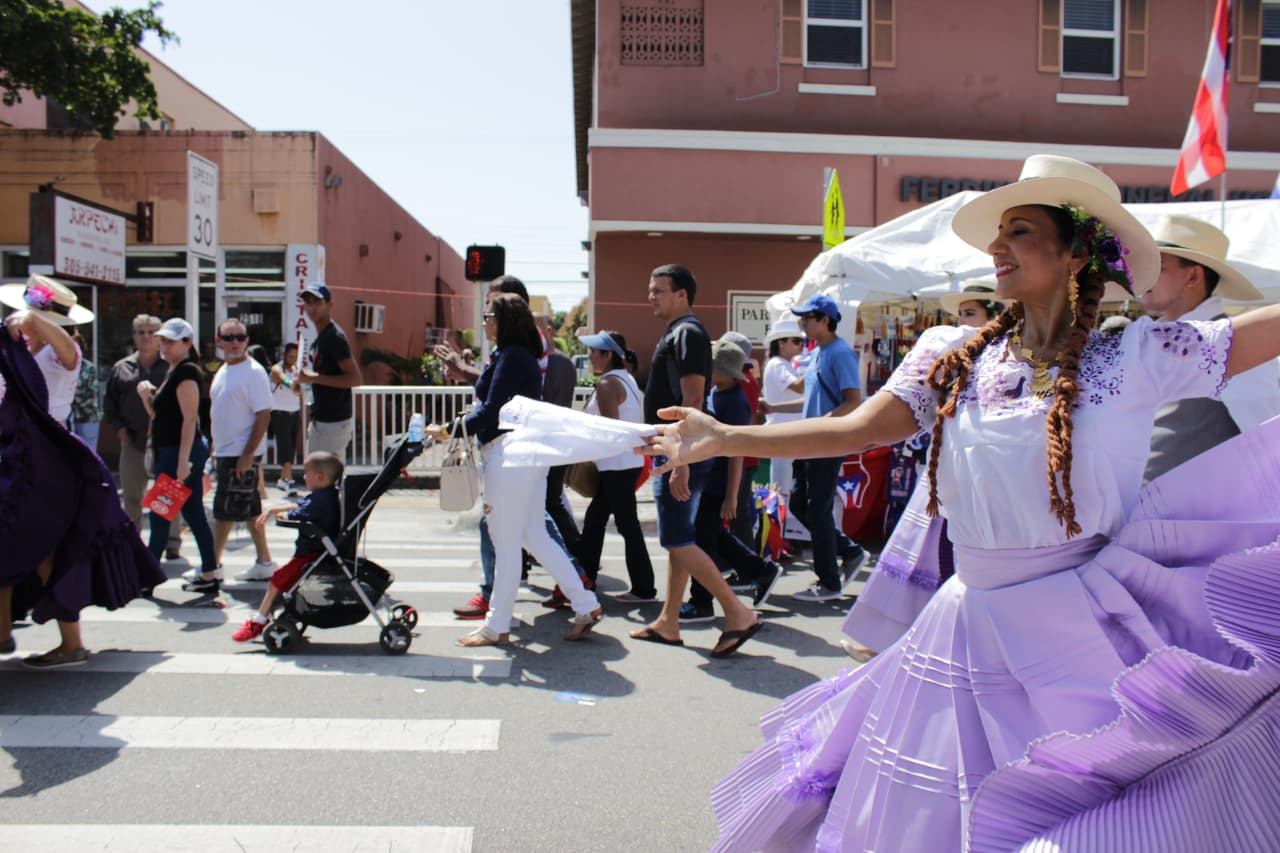 El Festival de la Calle Ocho 2016 estuvo dominada por el sabor de la comida y el ritmo de la música latina.