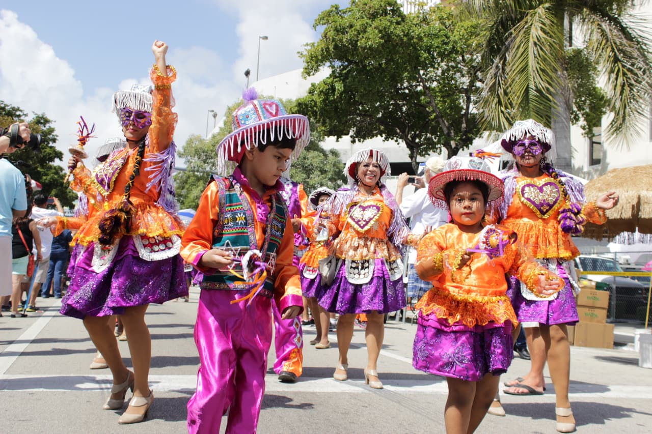 El Festival de la Calle Ocho 2016 estuvo dominada por el sabor de la comida y el ritmo de la música latina.