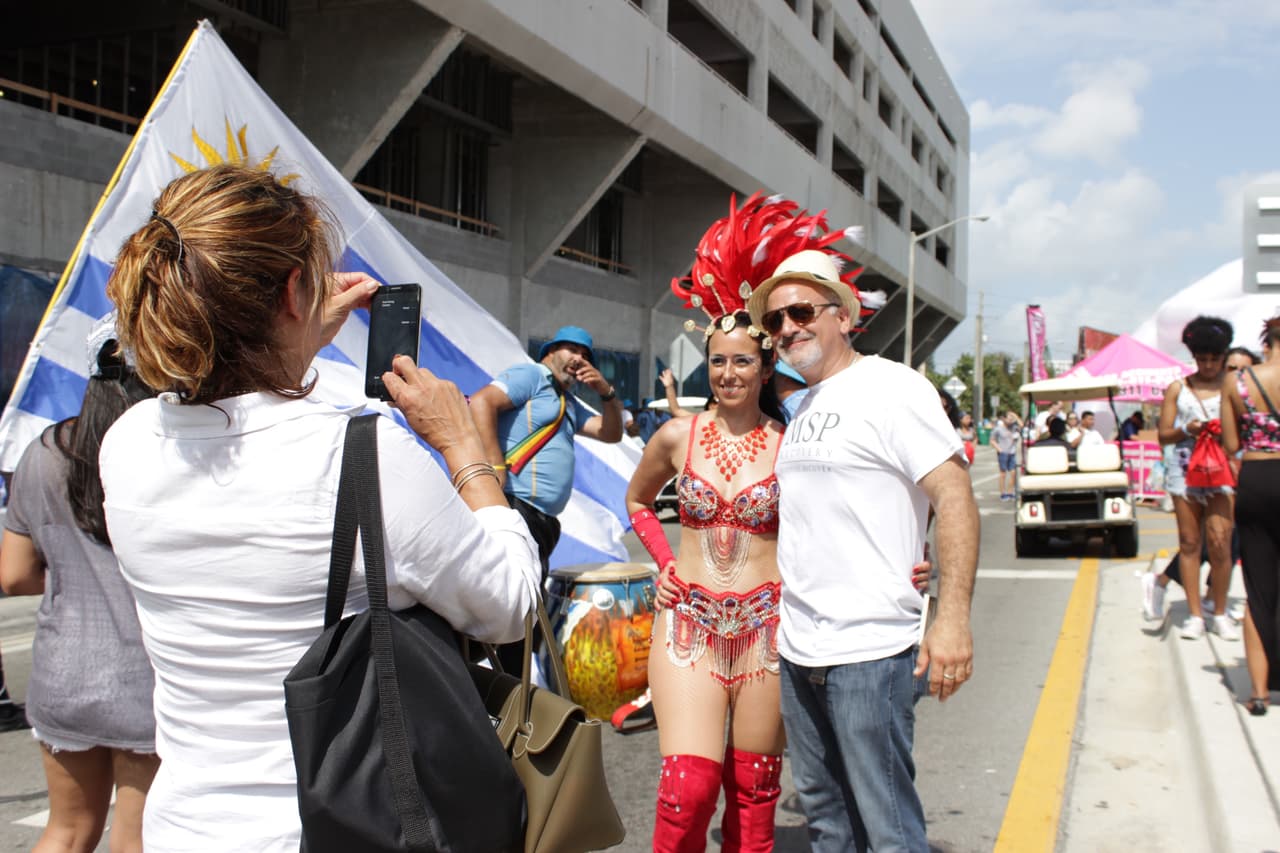 El Festival de la Calle Ocho 2016 estuvo dominada por el sabor de la comida y el ritmo de la música latina.