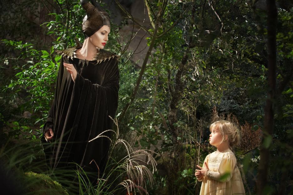 De tal palo, tal astilla: Angelina en 'Maleficent' también compartió escenario con su pequeña, Vivienne.