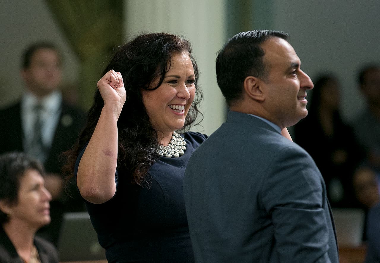 California queda un paso más cerca de ser declarada estado santuario