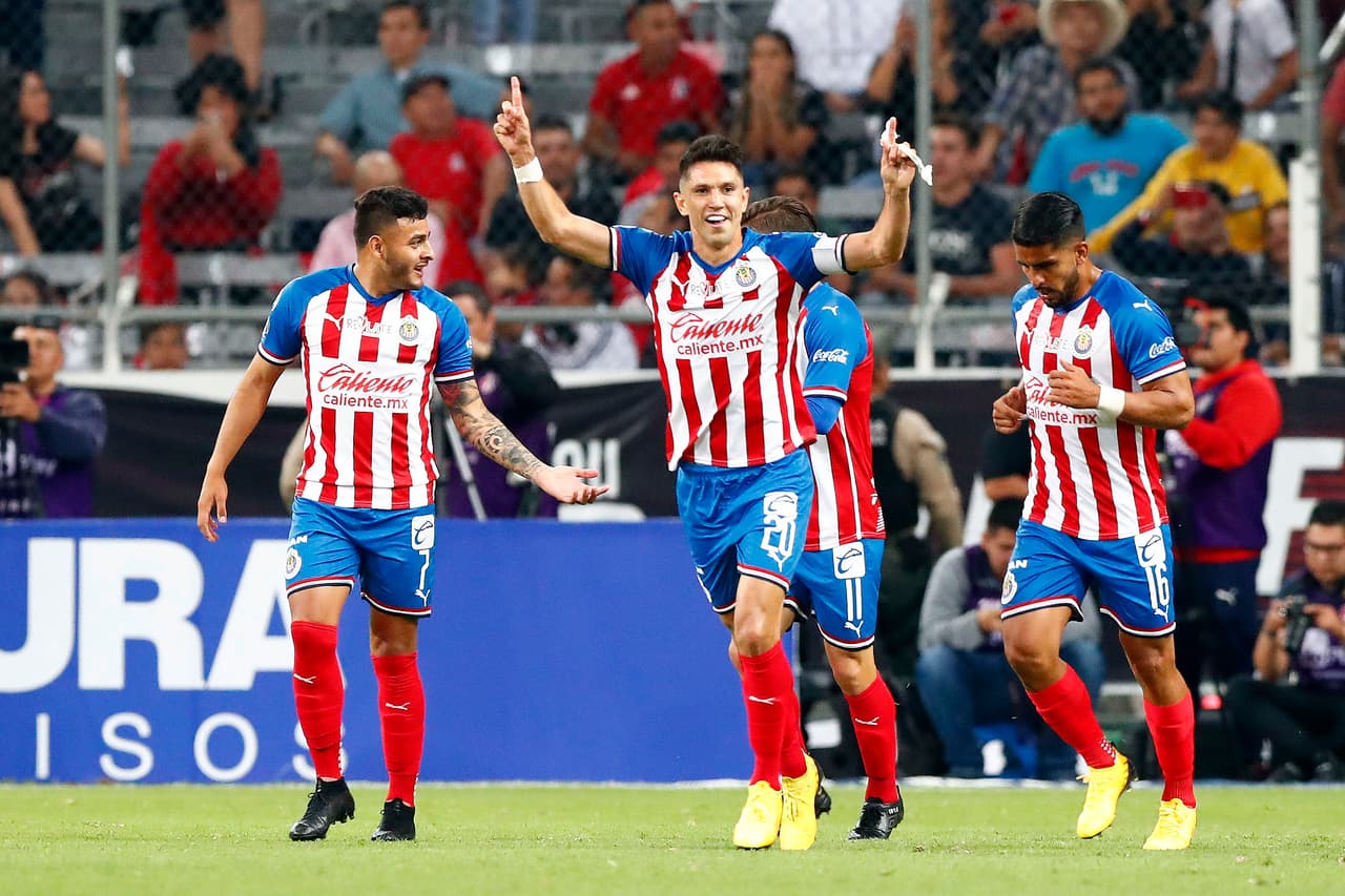 <b>7.- CHIVAS | Total: 12,552,000 millones de seguidores</b>
<br>Facebook: 6,500,000 millones de seguidores
<br>Instagram: 1,800,000 millones de seguidores
<br>Twitter: 3,900,000 millones de seguidores
<br>YouTube: 352, 000 mil seguidores